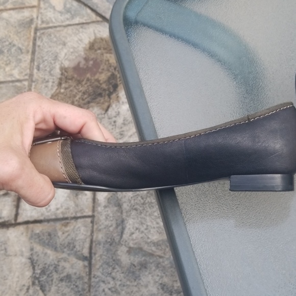 NINE WEST PEEP TOE BUCKLE TOP FLATS - Picture 8 of 8